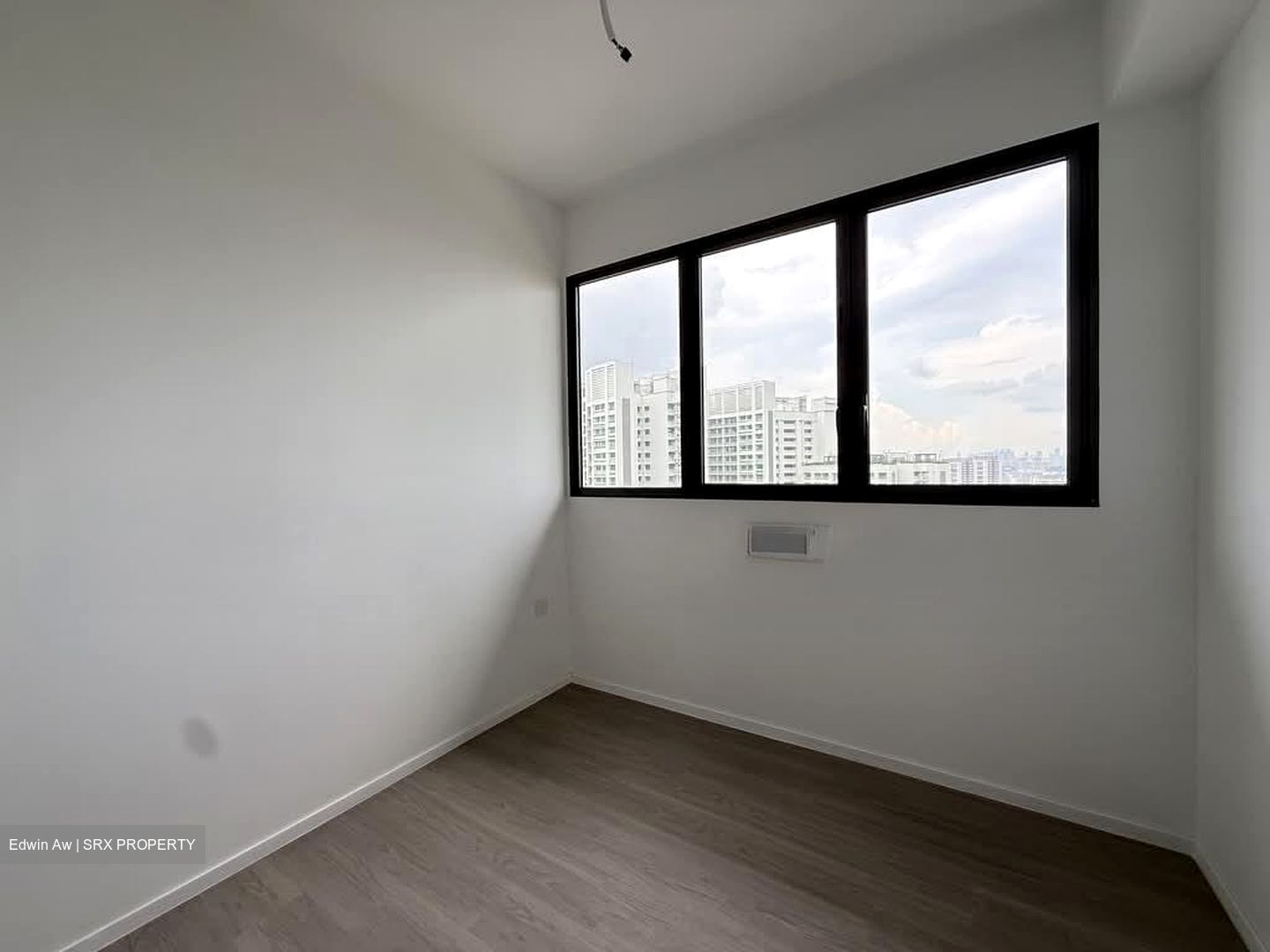 Amo Residence (D20), Apartment #558446511